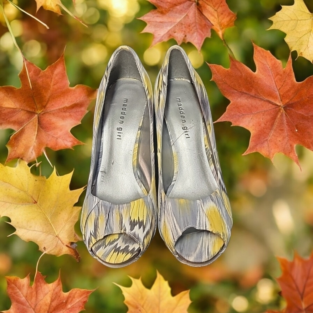 Madden Girl 9.5 Womens Yellow Black and White with Pattern - Picture 8 of 8